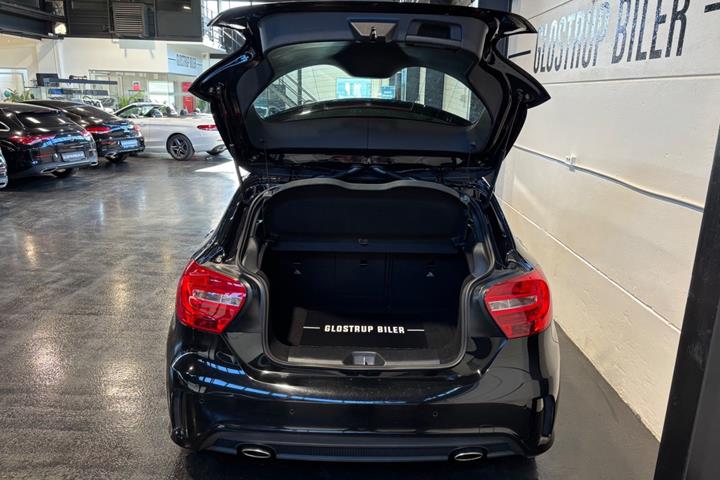 Sort Mercedes A200 fra 2014