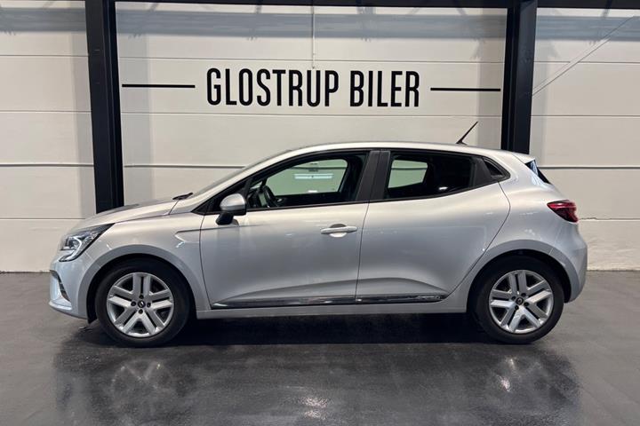 Sølv Renault Clio V fra 2019