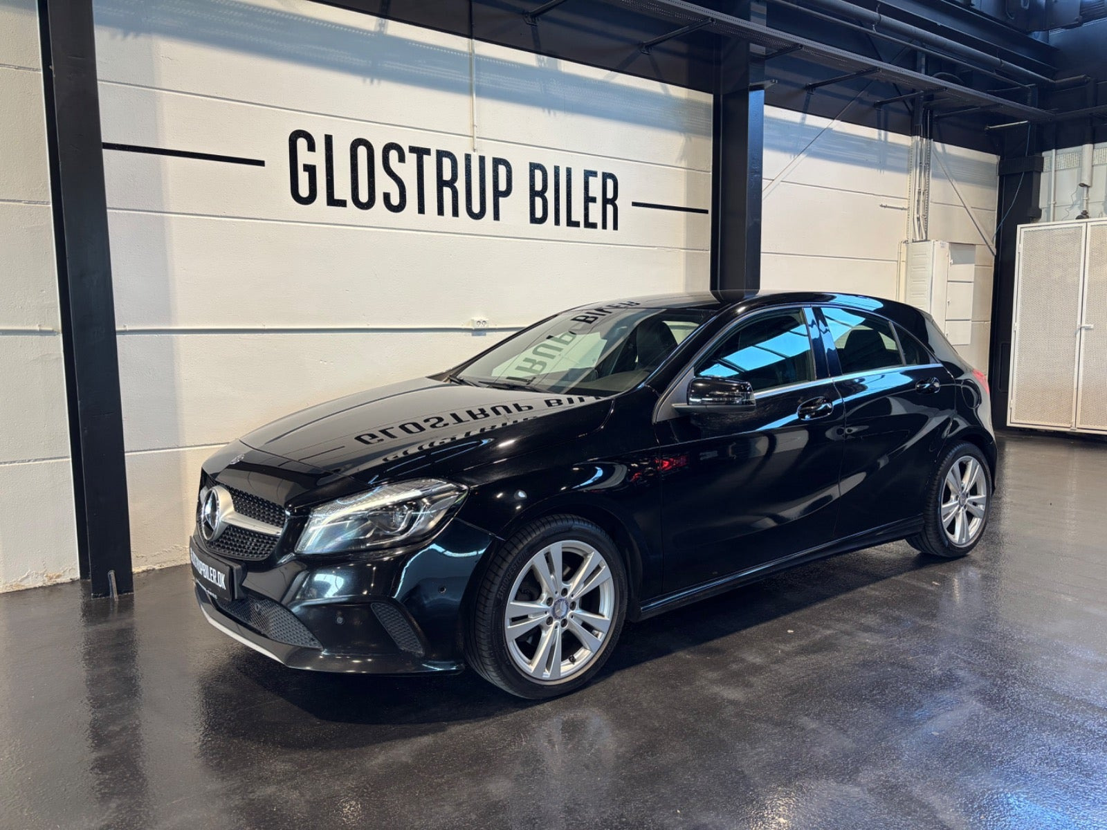 Sort Mercedes A200 fra 2016