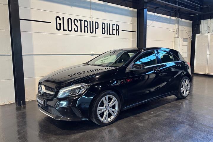 Sort Mercedes A200 fra 2016