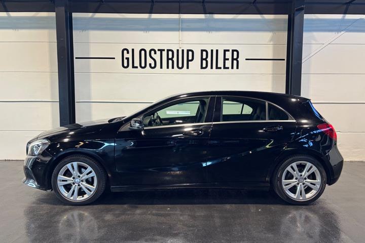 Sort Mercedes A200 fra 2016