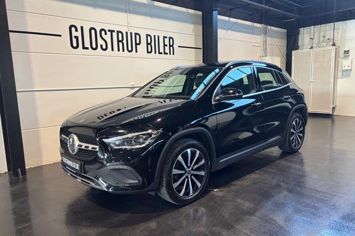 Sort Mercedes GLA250 e fra 2023