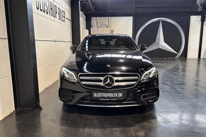 Sort Mercedes E220 d fra 2017