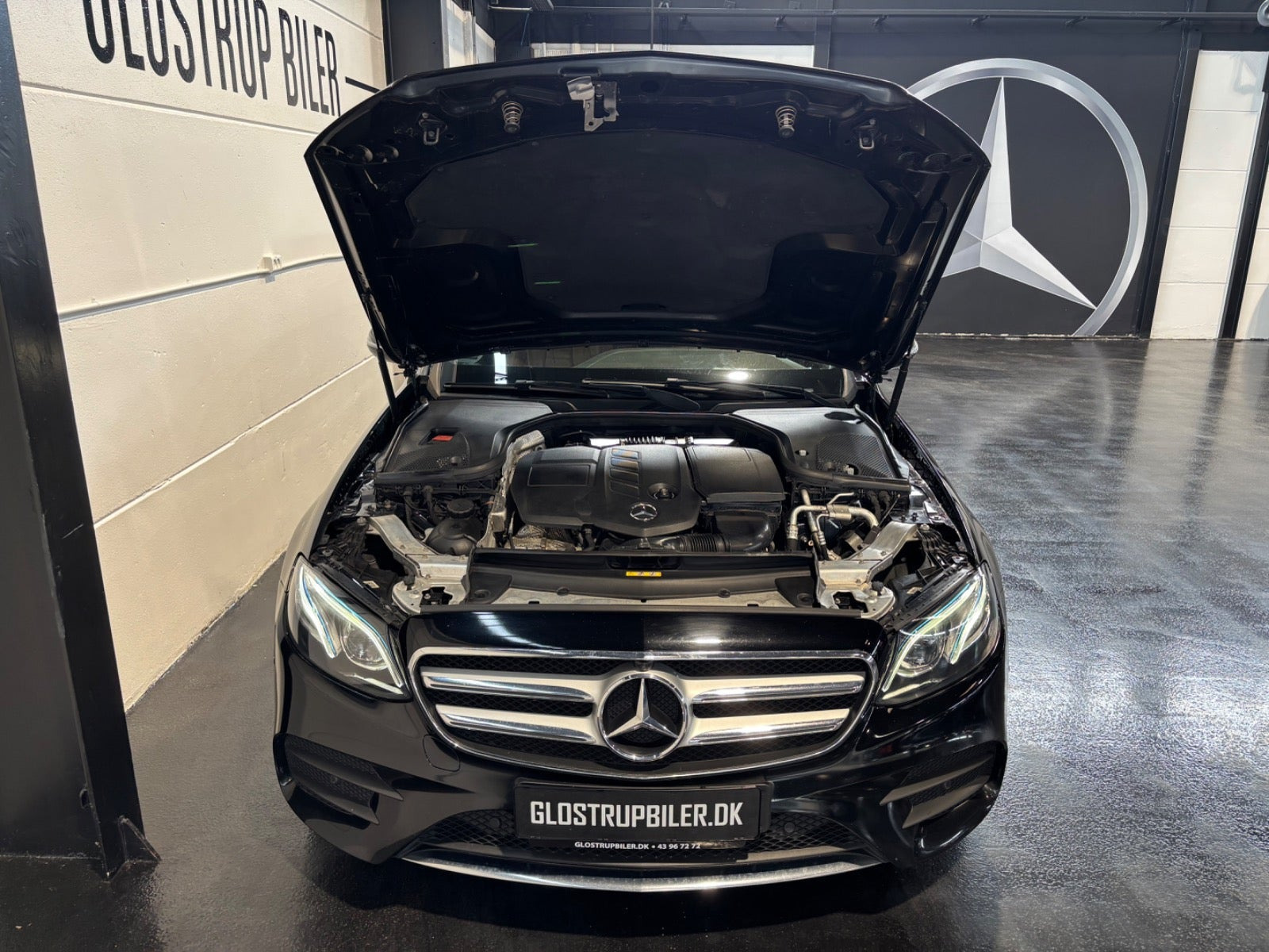 Sort Mercedes E220 d fra 2017