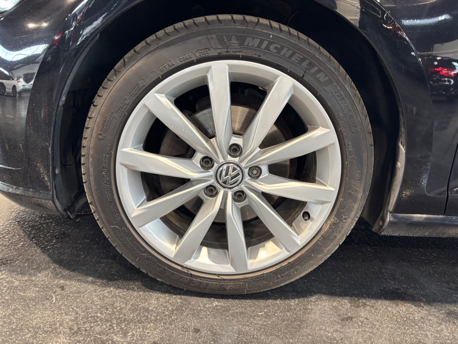 Sort VW Golf VII fra 2019