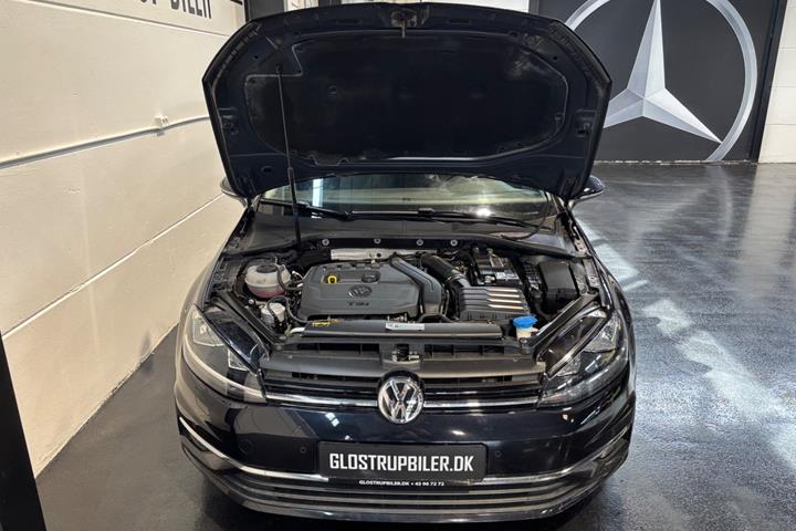 Sort VW Golf VII fra 2019