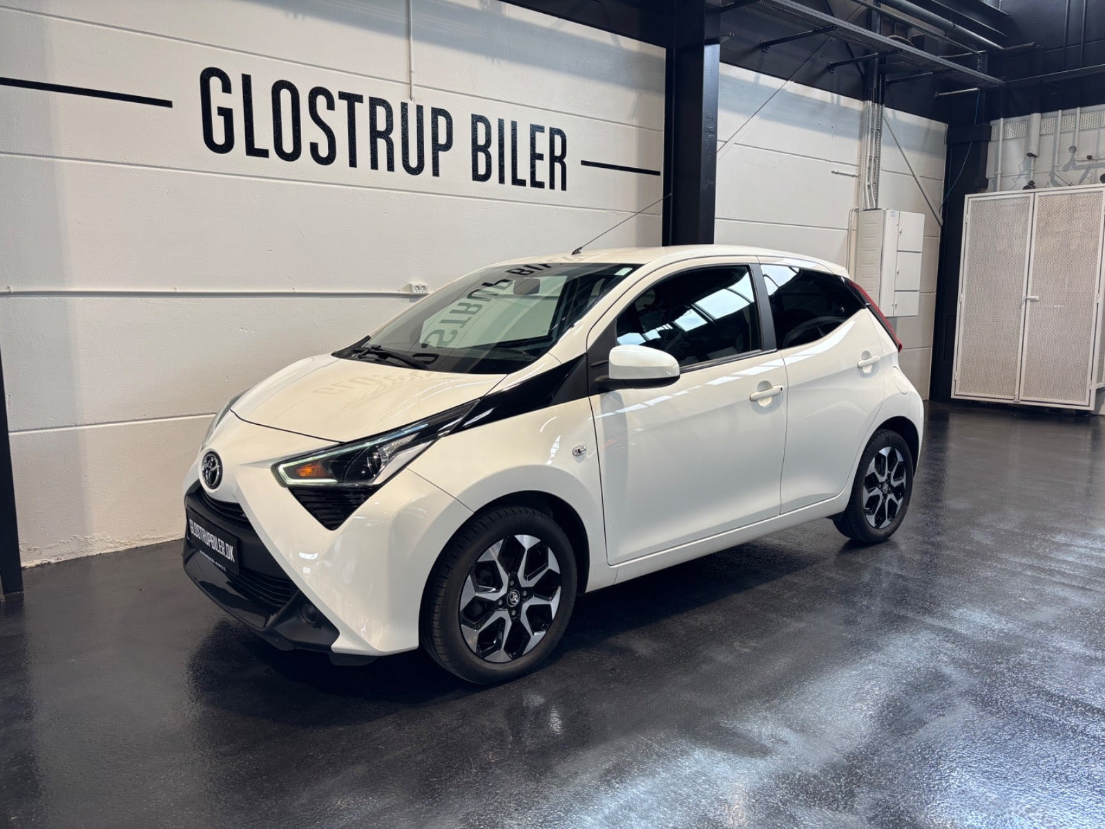 Hvid Toyota Aygo fra 2020