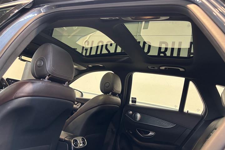 Grå Mercedes GLC250 fra 2016