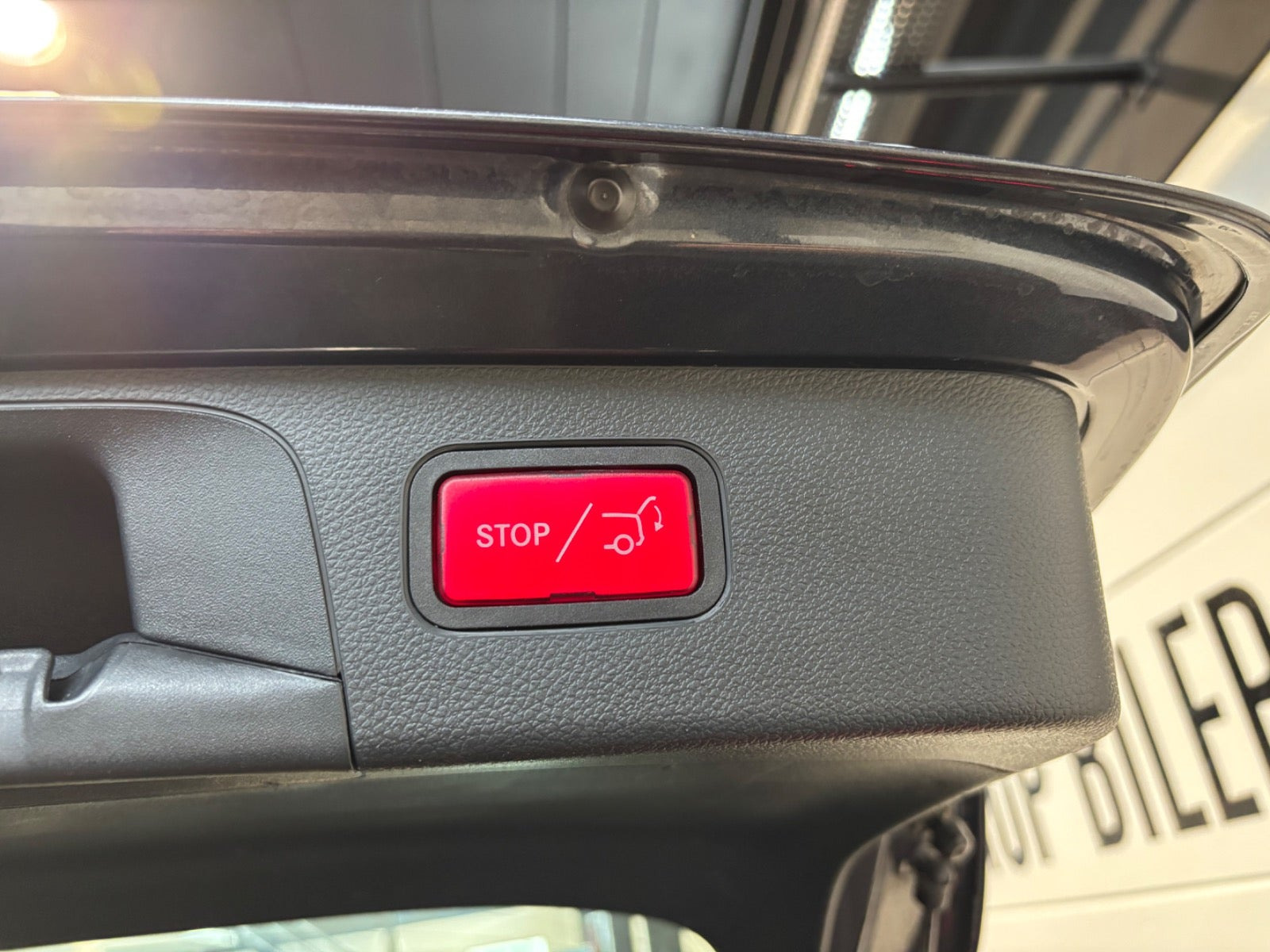 Grå Mercedes GLC250 fra 2016