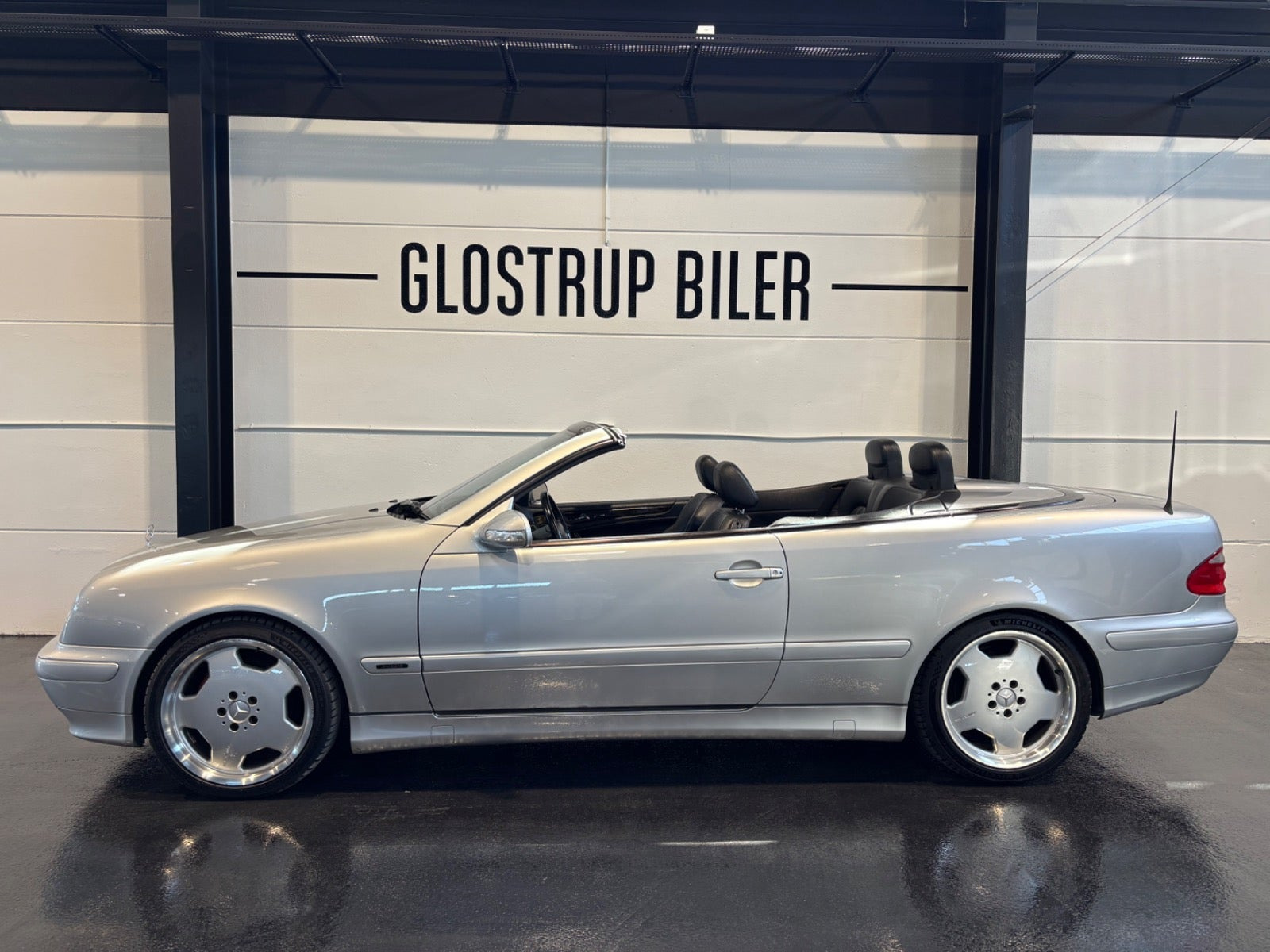 Sølv Mercedes CLK200 fra 2001