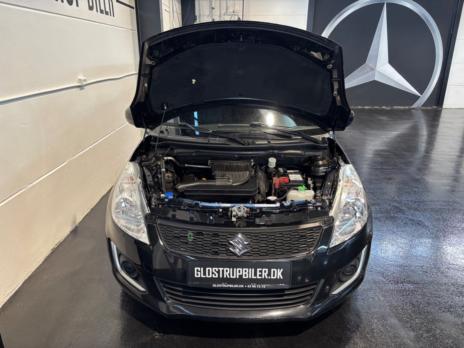 Sort Suzuki Swift fra 2015