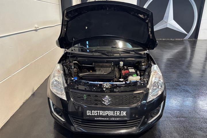 Sort Suzuki Swift fra 2015
