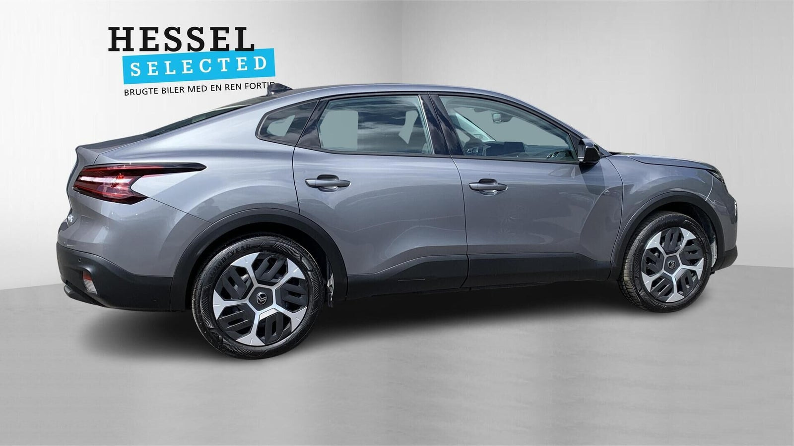 Grå Citroën ë-C4 X fra 2025