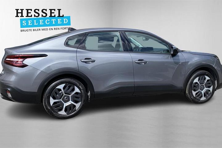 Grå Citroën ë-C4 X fra 2025