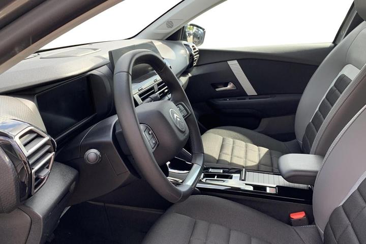 Grå Citroën ë-C4 X fra 2025