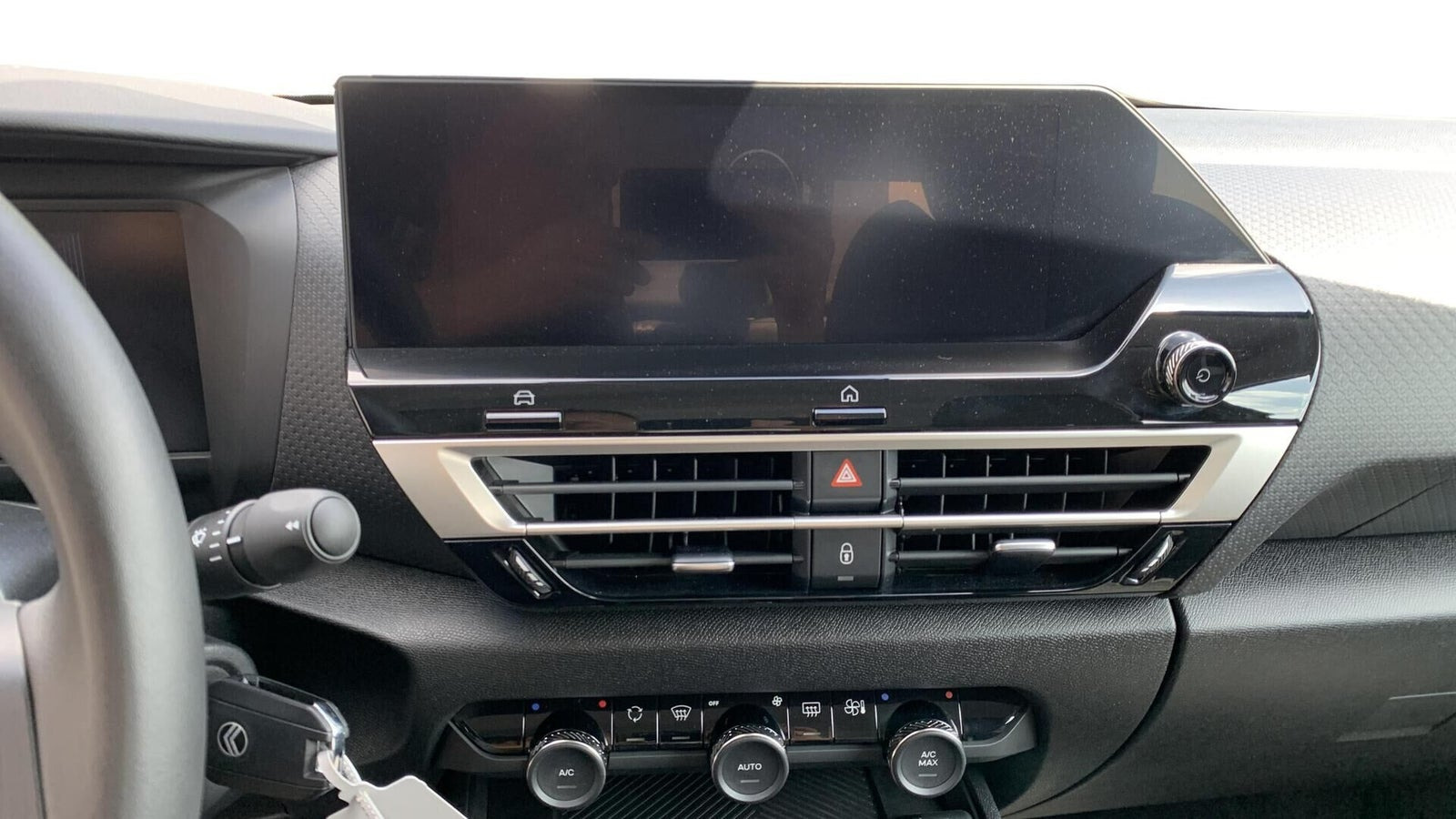 Grå Citroën ë-C4 X fra 2025