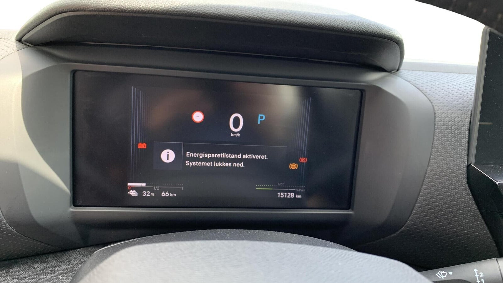 Grå Citroën ë-C4 X fra 2025