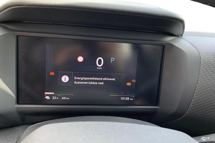 Grå Citroën ë-C4 X fra 2025