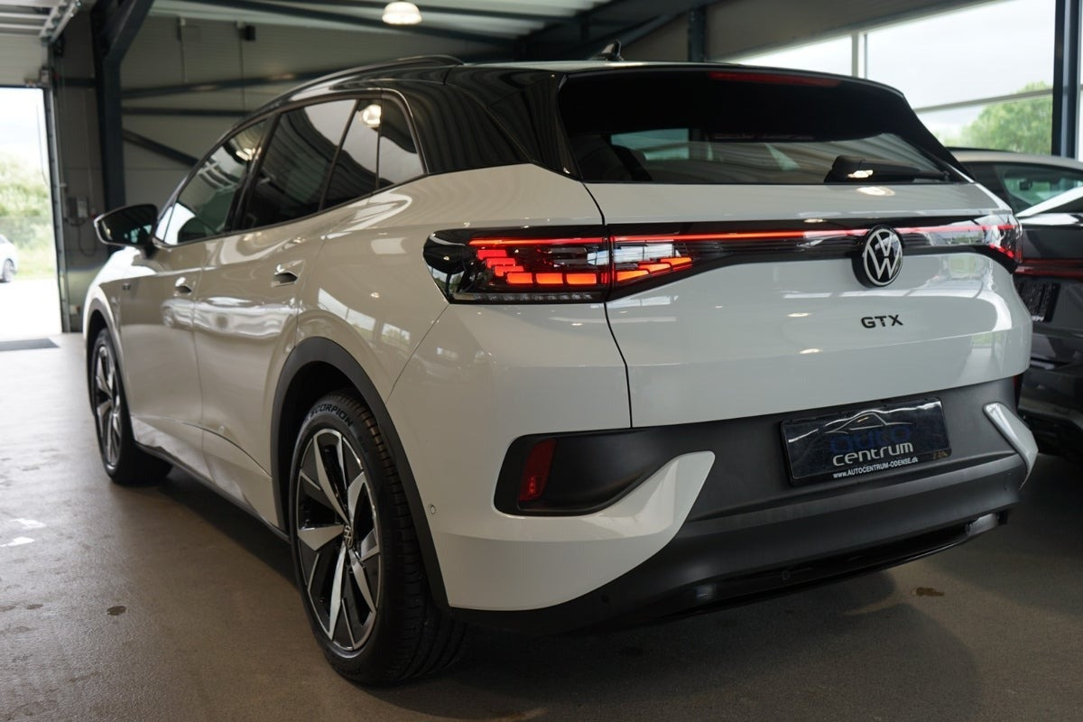 Hvid VW ID.4 fra 2023