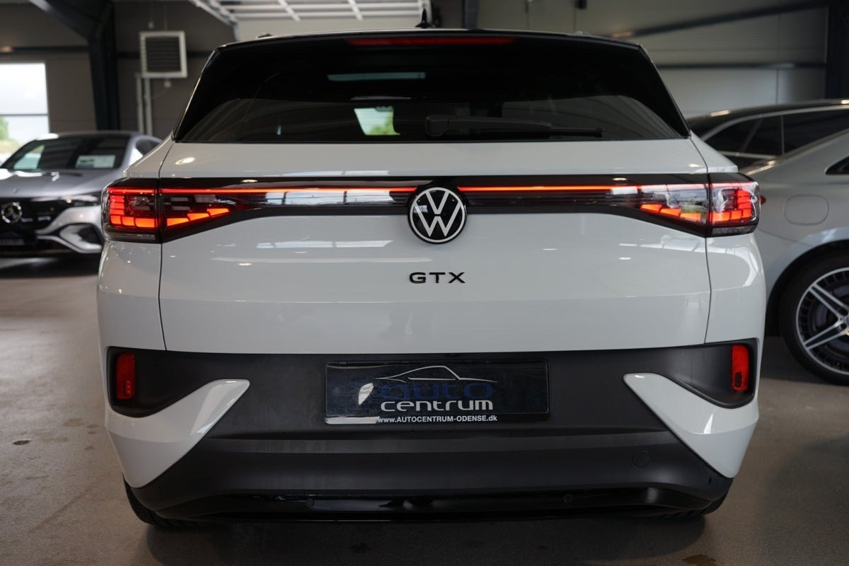 Hvid VW ID.4 fra 2023