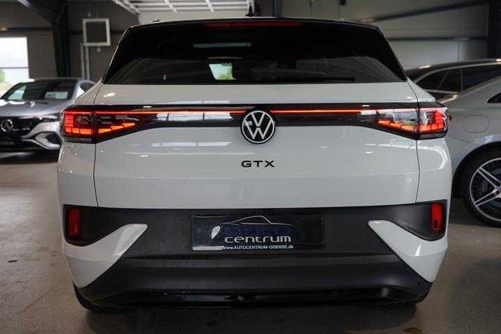 Hvid VW ID.4 fra 2023