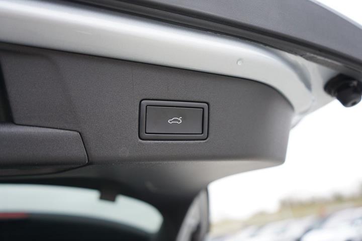 Hvid VW ID.4 fra 2024