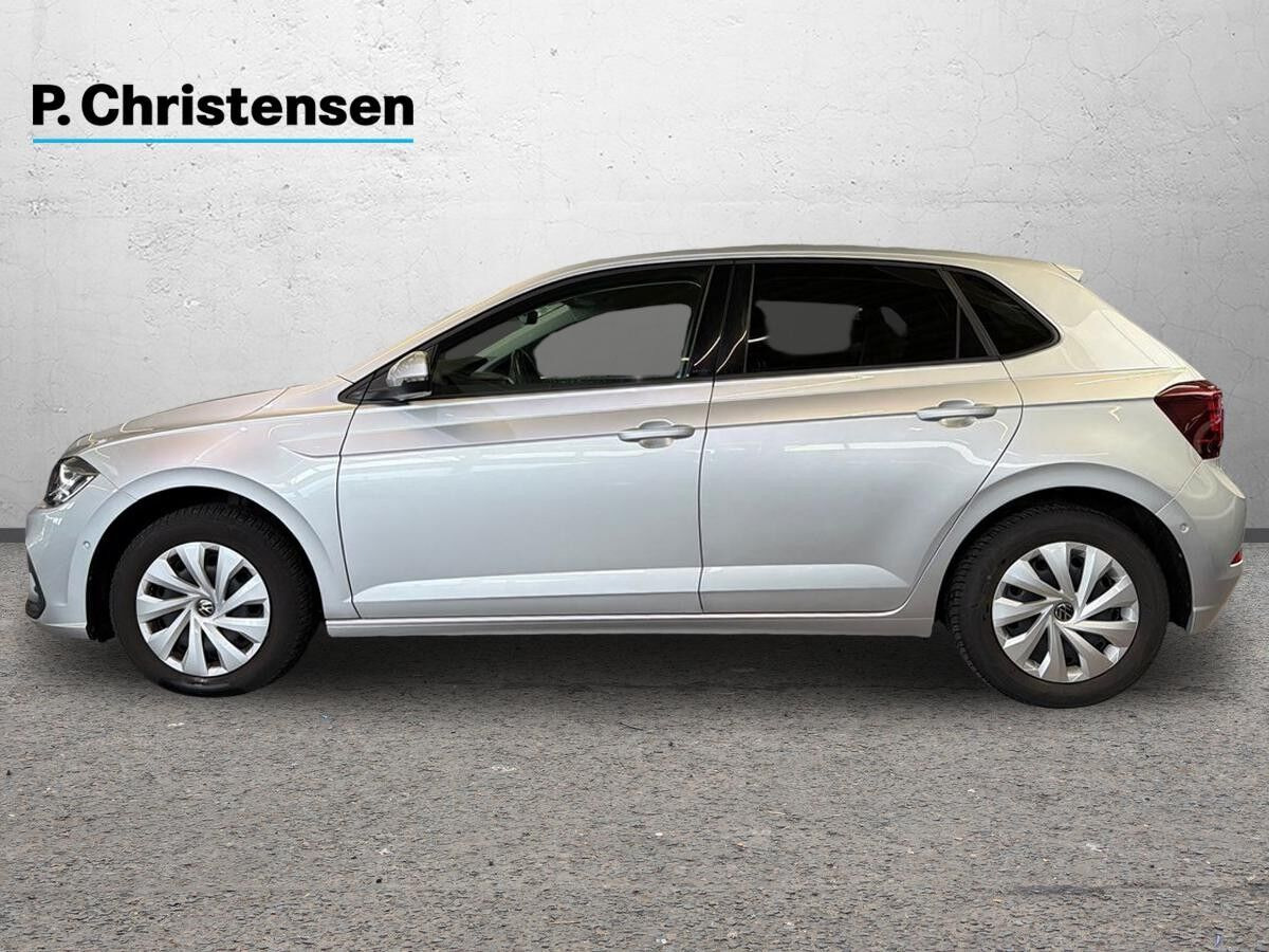 Sølv VW Polo fra 2023