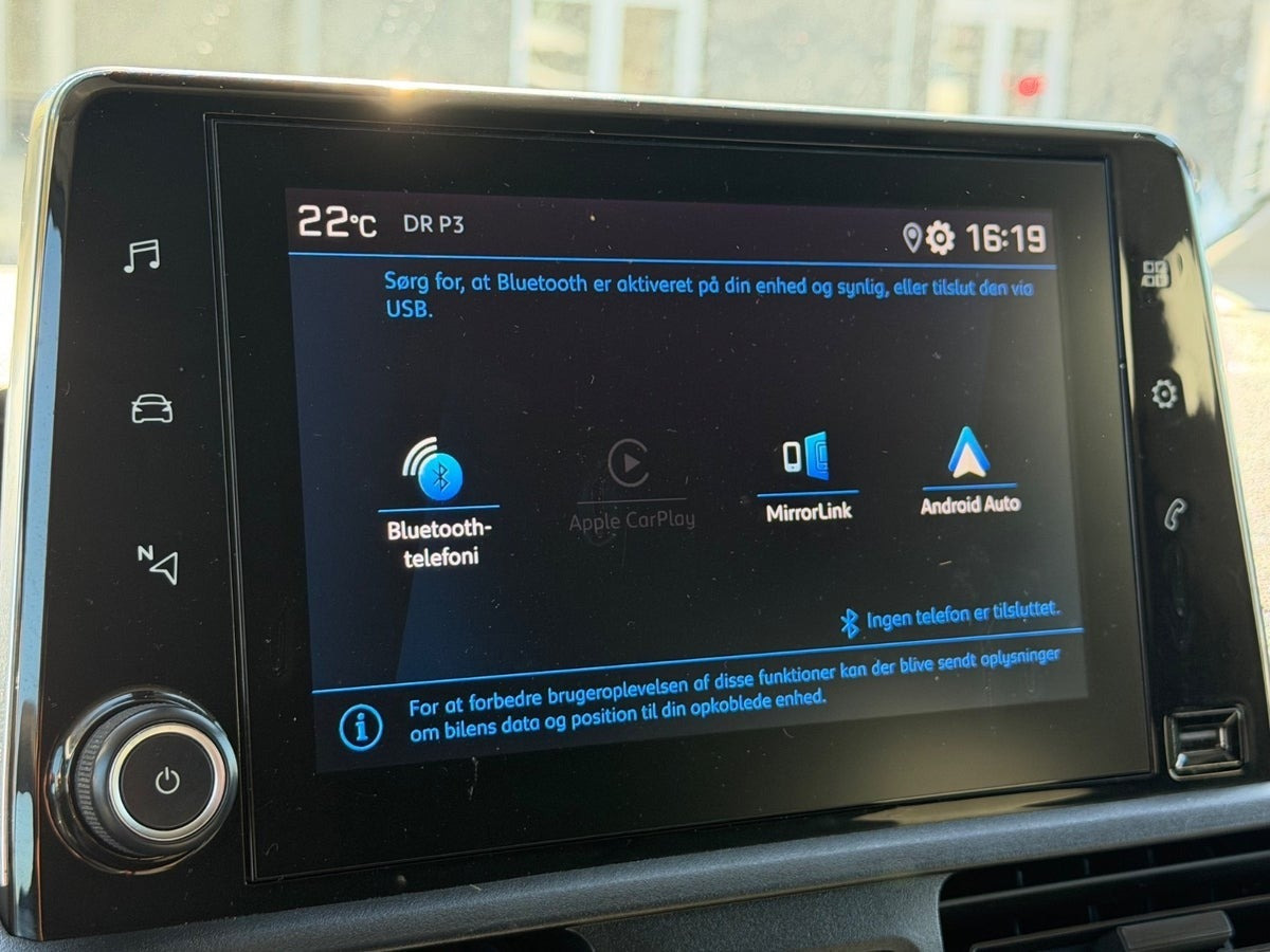 Hvid Peugeot Partner fra 2020