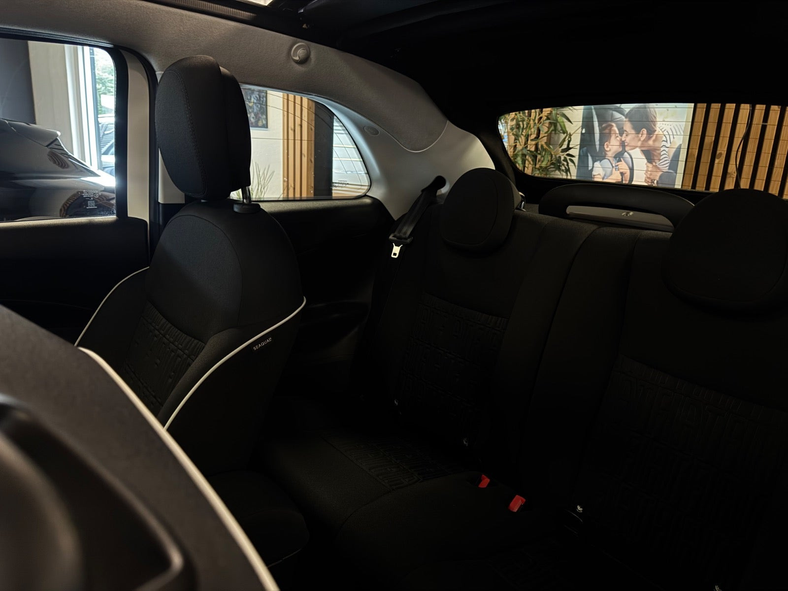 Hvid Fiat 500e fra 2023