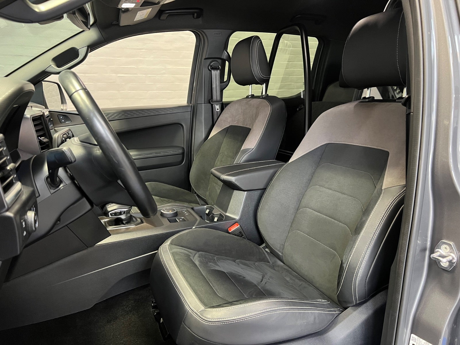 Grå VW Amarok fra 2026