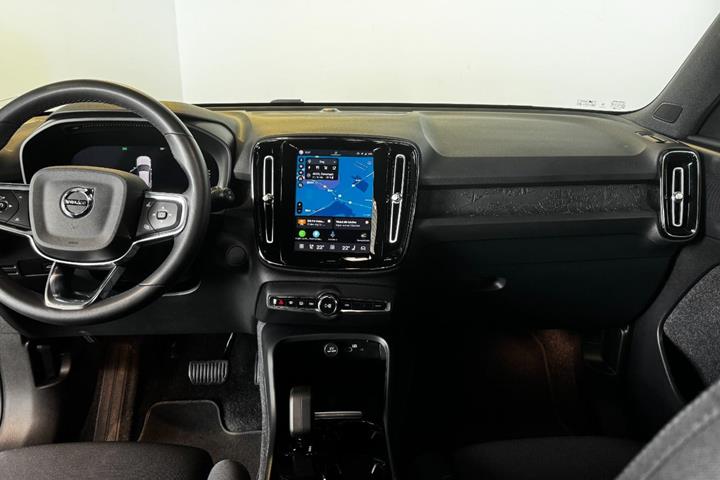 Sort Volvo XC40 fra 2023