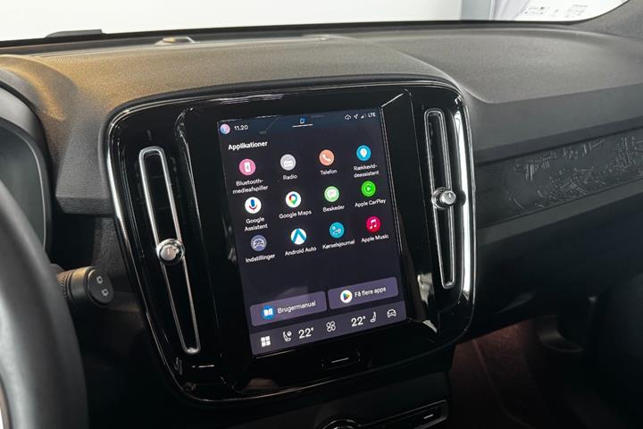 Sort Volvo XC40 fra 2023
