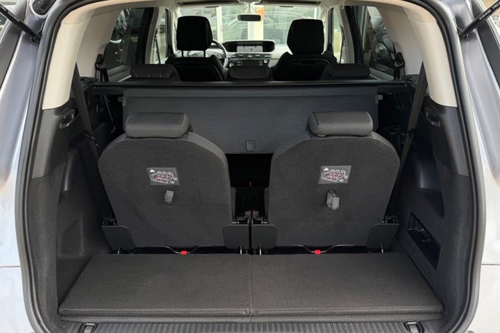 Sølv Citroën Grand C4 Picasso fra 2018