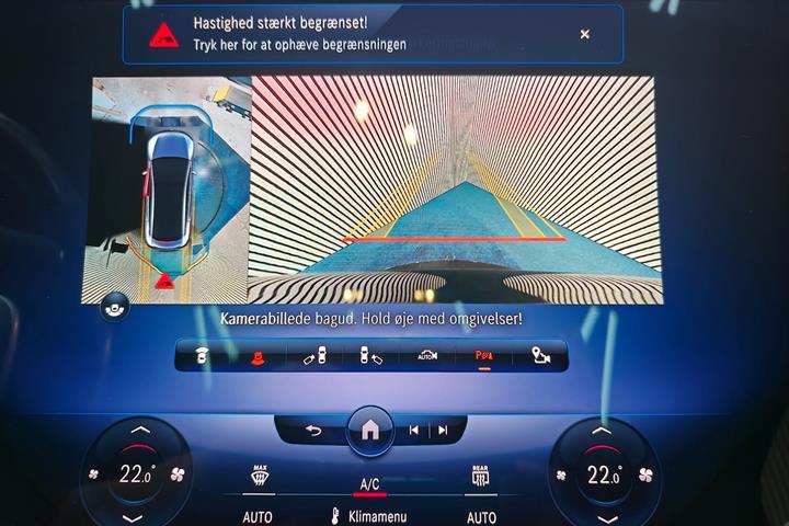 Grå Mercedes EQE43 fra 2022