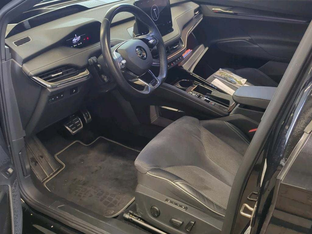 Sort Skoda Enyaq fra 2023