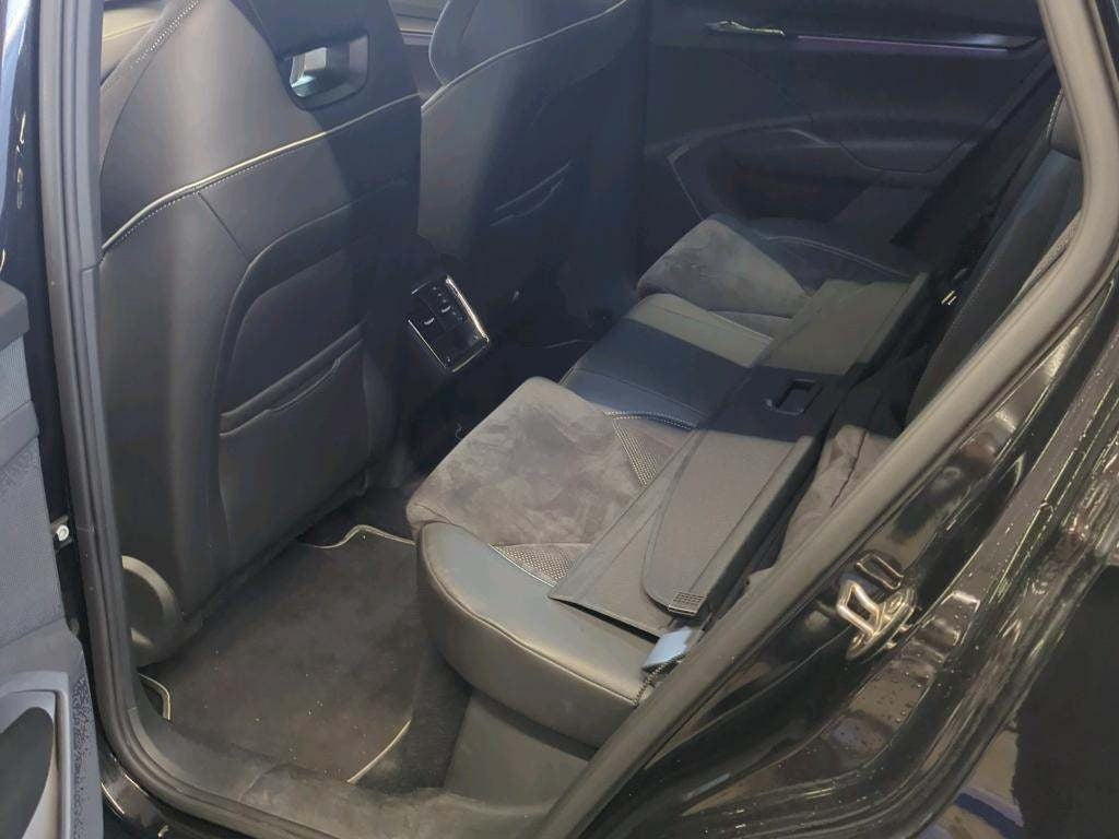 Sort Skoda Enyaq fra 2023