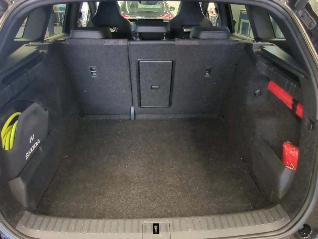 Sort Skoda Enyaq fra 2023