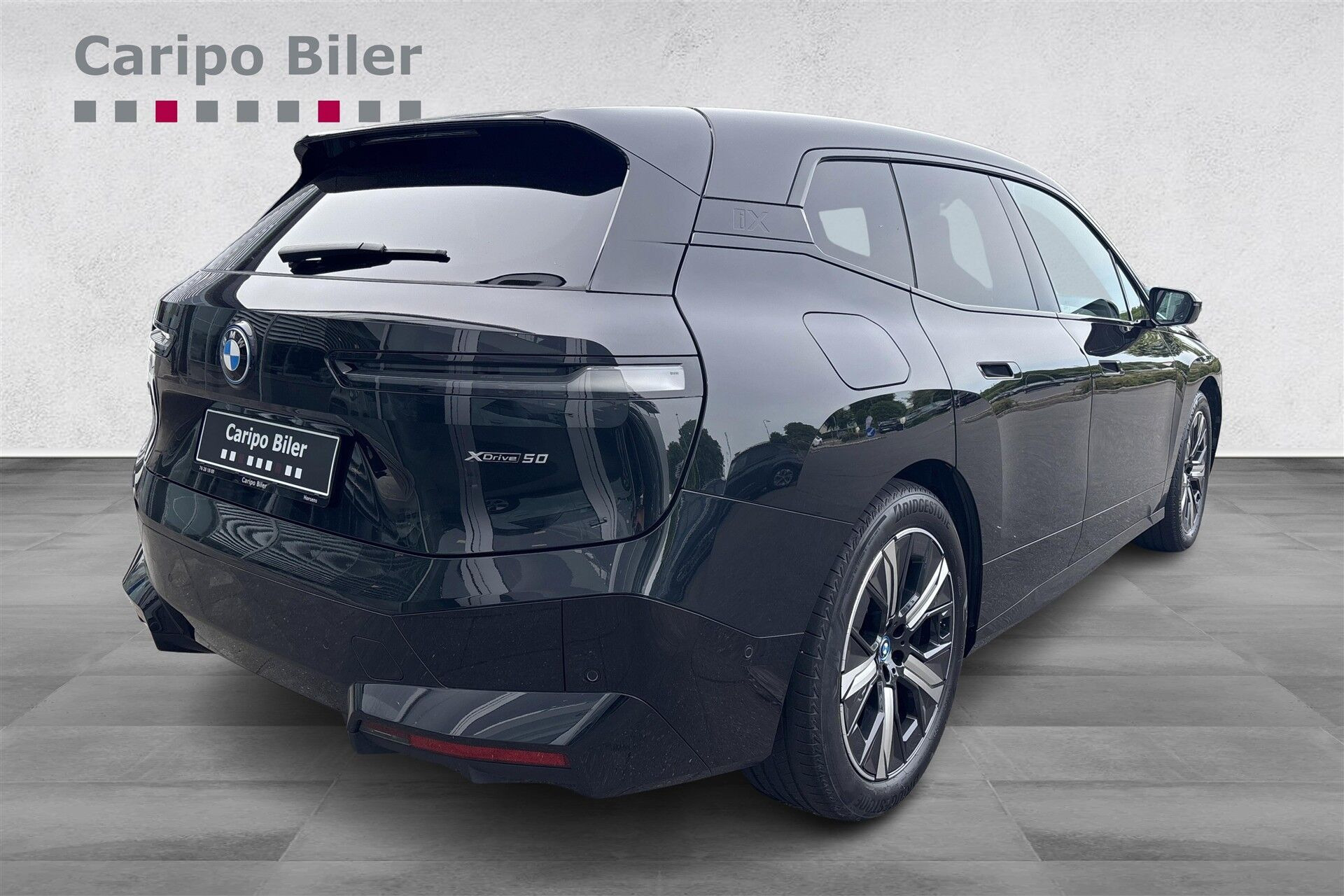 Sort BMW iX fra 2025