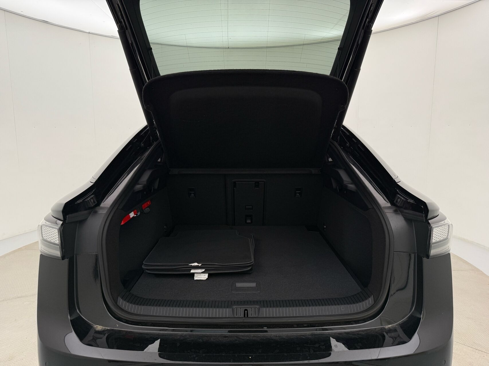 Sort VW ID.7 fra 2023