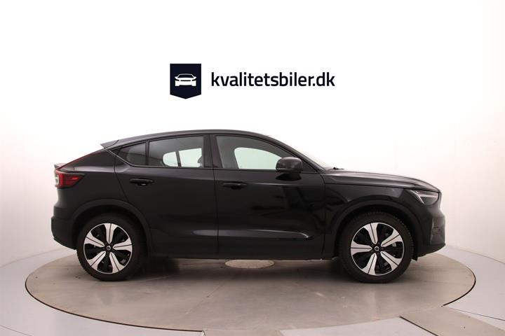 Sort Volvo C40 fra 2023