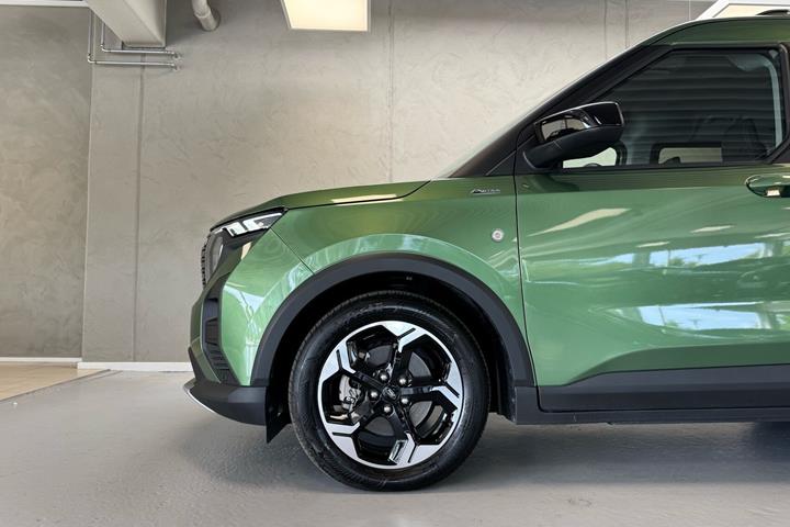 Grøn Ford E-Tourneo Courier fra 2025