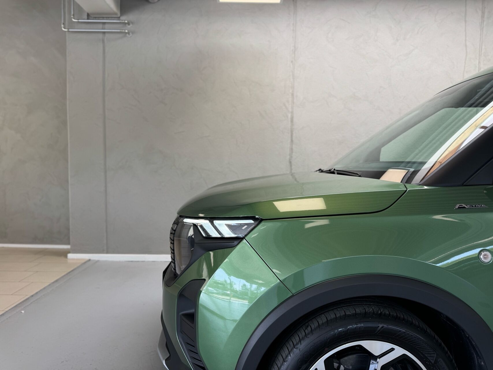 Grøn Ford E-Tourneo Courier fra 2025