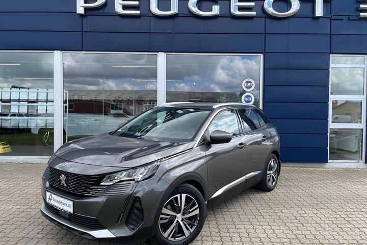 Grå Peugeot 3008 fra 2021