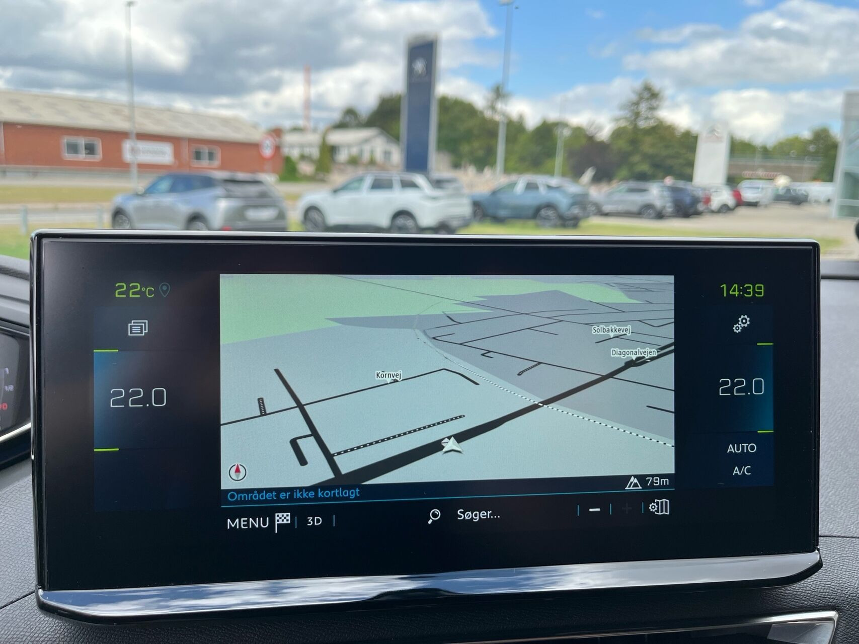 Grå Peugeot 3008 fra 2021
