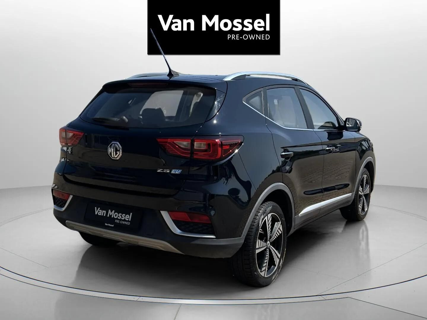 Sort MG ZS EV fra 2020
