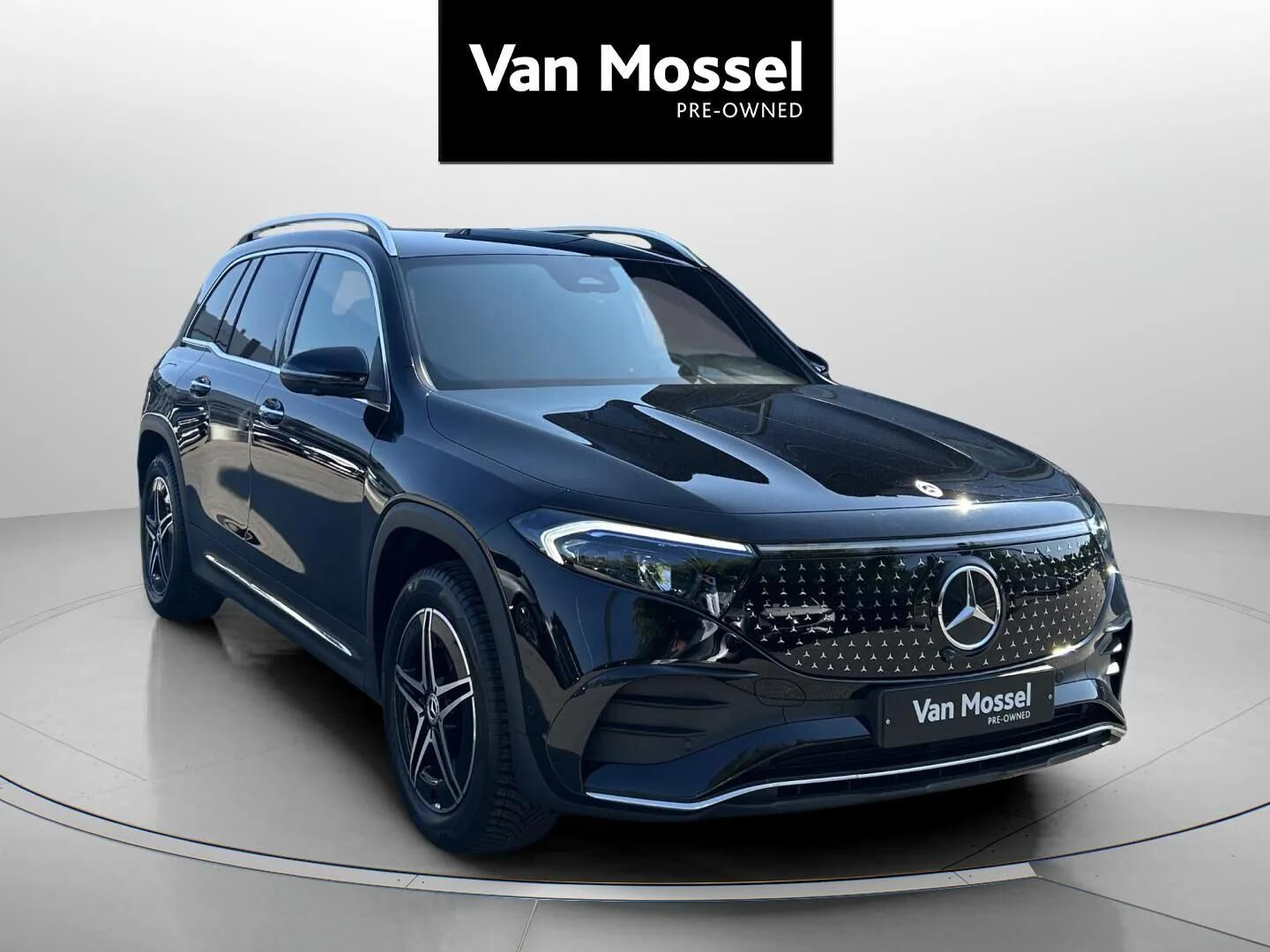 Sort Mercedes EQB 250+ fra 2025