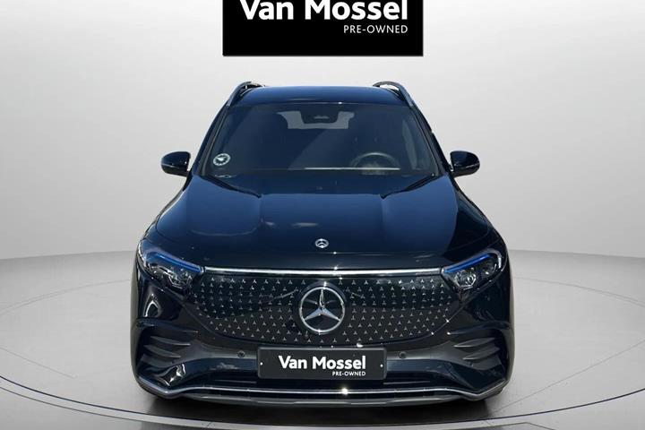 Sort Mercedes EQB 250+ fra 2025