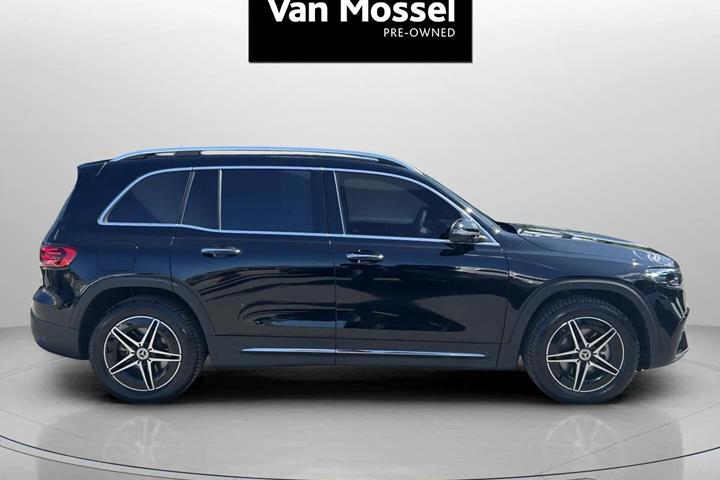 Sort Mercedes EQB 250+ fra 2025