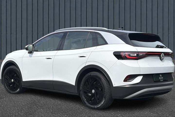 Hvid VW ID.4 fra 2024