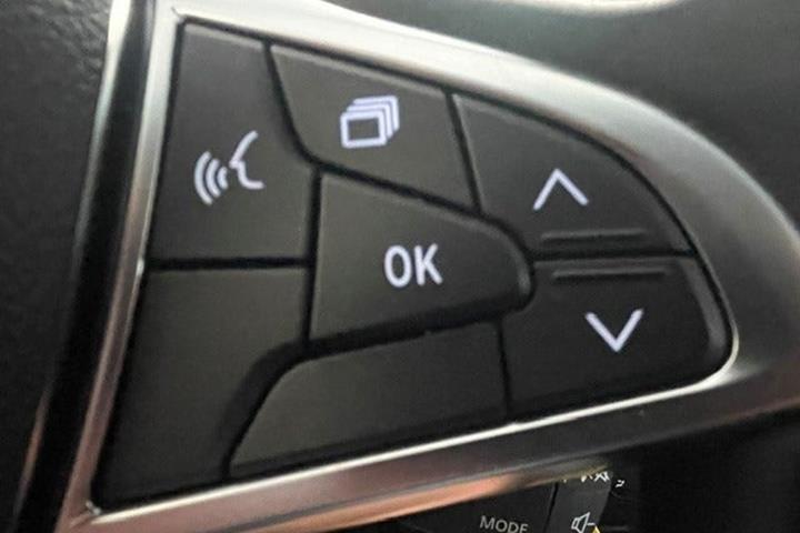 Grå Dacia Sandero fra 2022